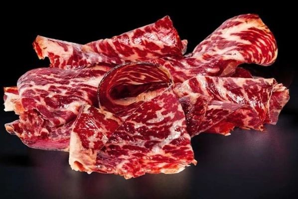 BACON DE BŒUF ANGUS FUMÉ pour accompagner le BUNNAHABHAIN TOITEACH